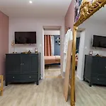 @Romantic Suite & Spa @Jacuzzi @ Parking Gratuit @